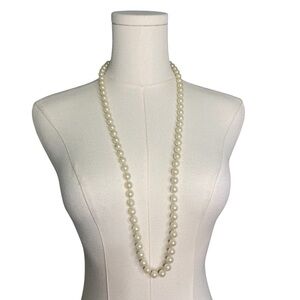 Vintage Faux Pearl Necklace